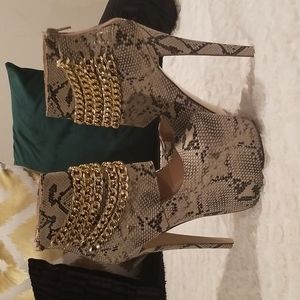 Eye Candies Platform Booties Sz. 6.5